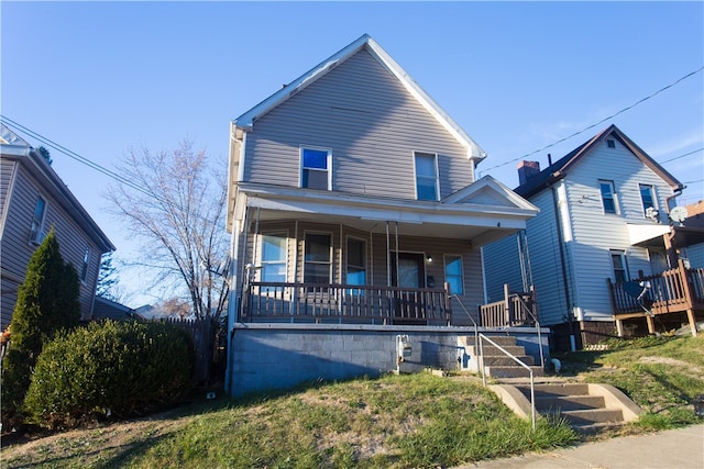 view of front of property featuring a porch