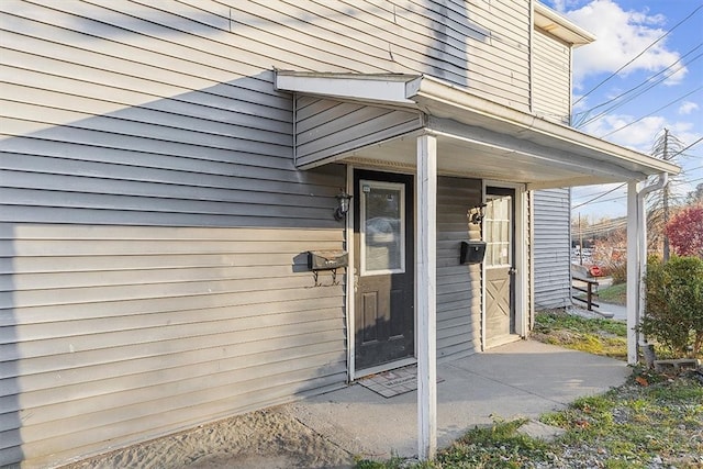 view of entrance to property