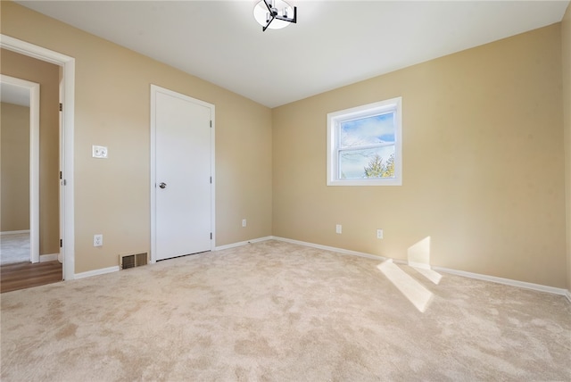 view of carpeted spare room