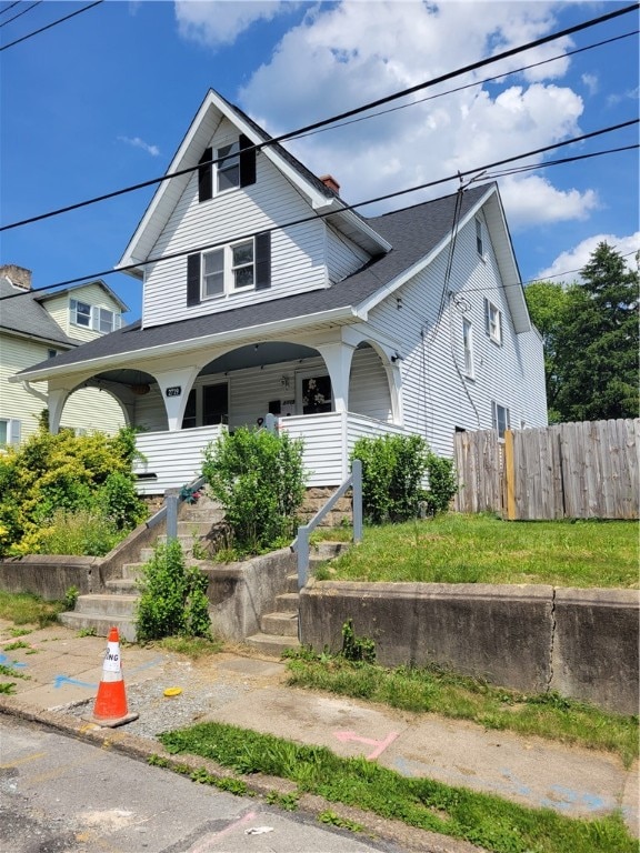 view of front of house with a porch