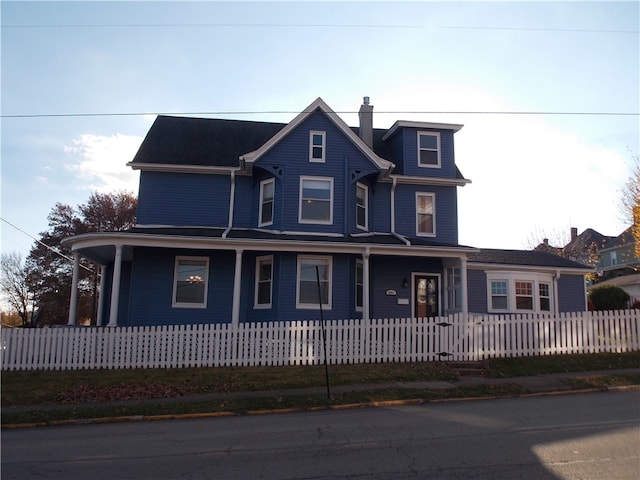 view of front facade with covered porch