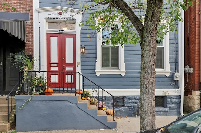 view of doorway to property