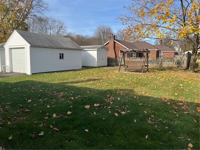 view of yard with a storage shed