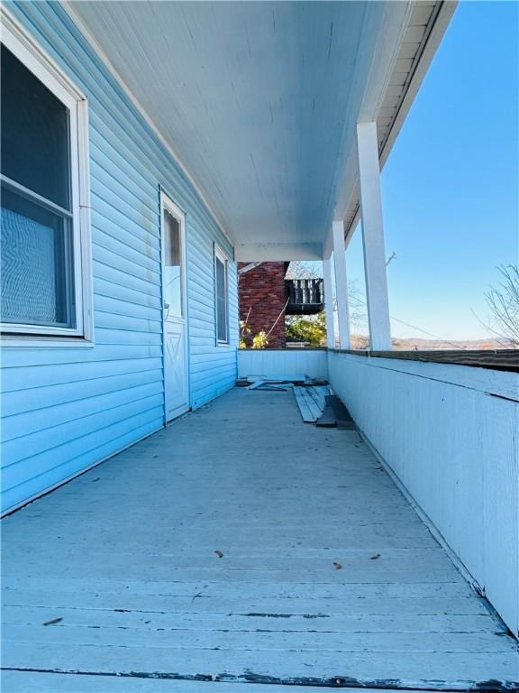 403 Lowell St, Vandergrift Wml, PA 15690 - view of wooden deck