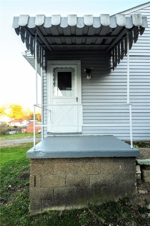 view of property entrance