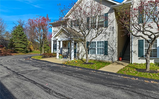 view of front of house