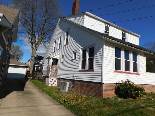 view of home's exterior