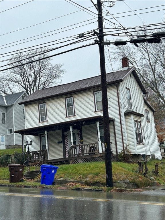 view of front of home featuring a porch