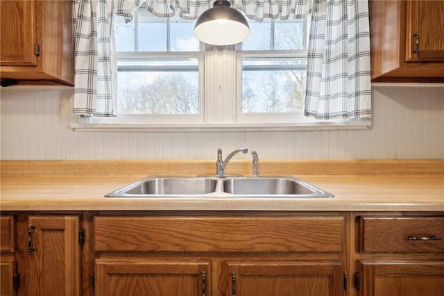 kitchen featuring sink