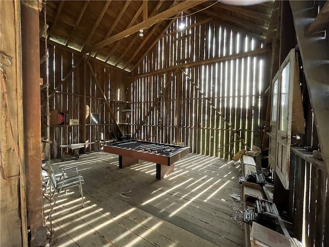 playroom featuring lofted ceiling and billiards