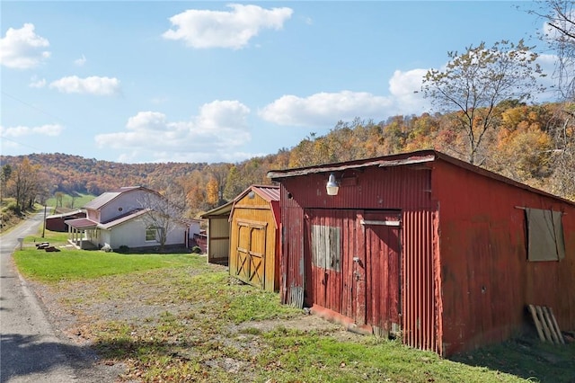 175 Long Woods Rd, Waynsbrg/Frankln Twp, PA 15370 - view of pole building with a view of trees