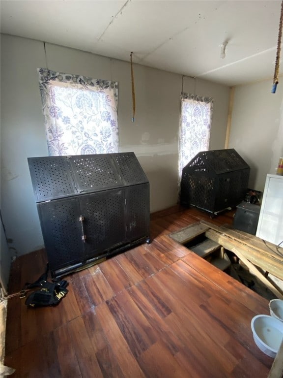 misc room featuring dark hardwood / wood-style flooring