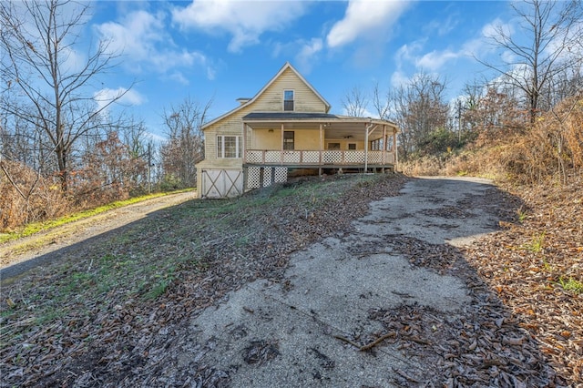 exterior space featuring a porch