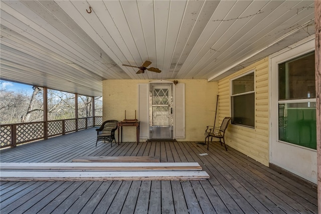 deck featuring ceiling fan