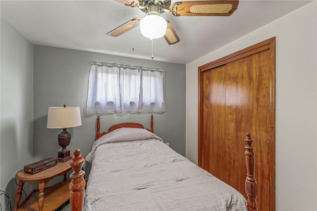 bedroom featuring a closet and ceiling fan