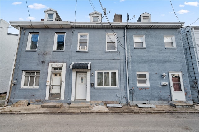 view of townhome / multi-family property