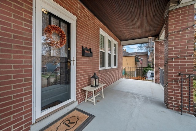 view of patio / terrace with covered porch