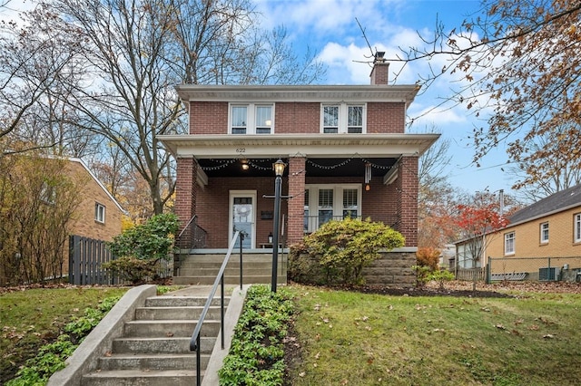 view of front of property with a front yard