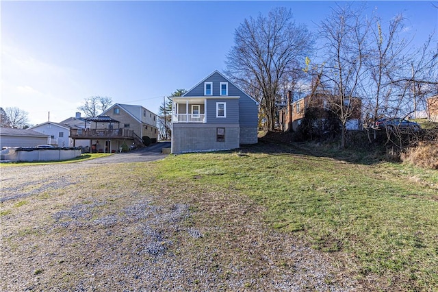 exterior space featuring a yard