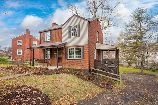 view of front of property with covered porch