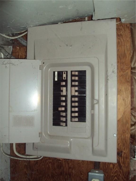 331 W Main, Somerset Boro, PA 15501 - utilities featuring electric panel