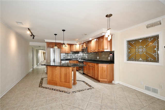 kitchen featuring pendant lighting, backsplash, a kitchen island, a kitchen bar, and stainless steel appliances