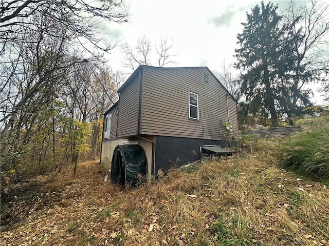 view of side of home