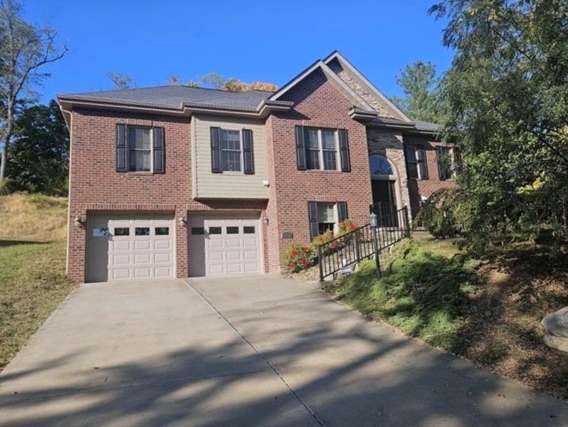 view of front of house with a garage