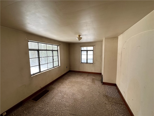 view of carpeted spare room