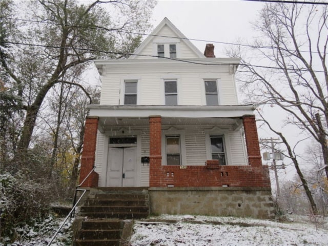 view of front facade