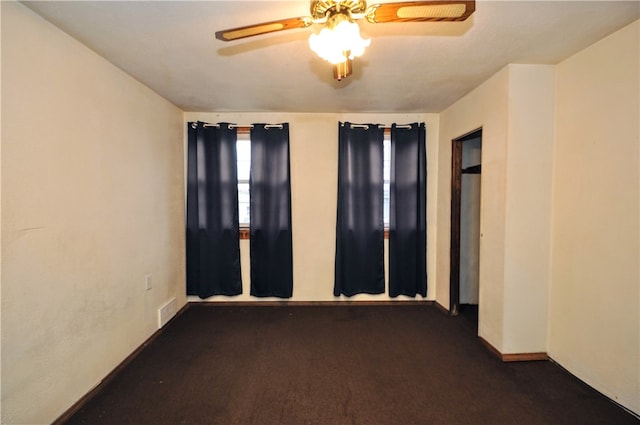 empty room with ceiling fan