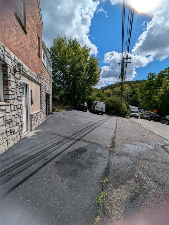 2225 Swallow Hill Rd, Scott Twp Sal, PA 15220 - view of car parking
