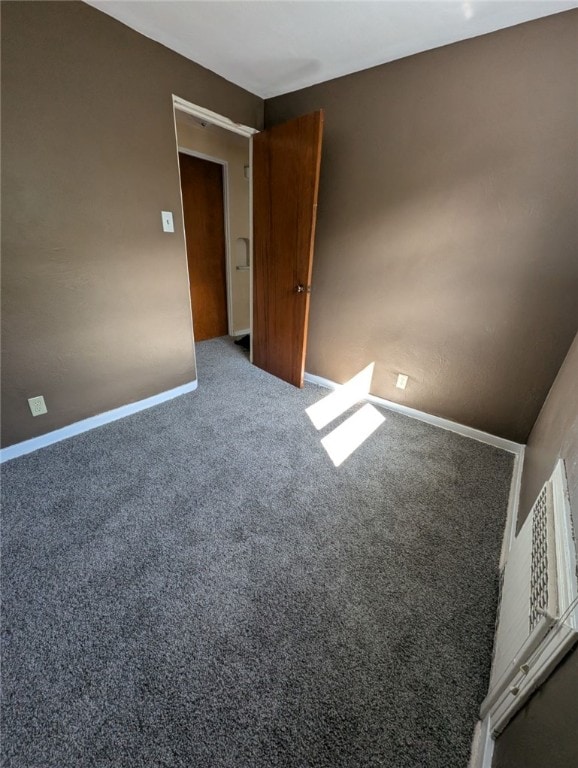 2225 Swallow Hill Rd, Scott Twp Sal, PA 15220 - carpeted empty room featuring baseboards