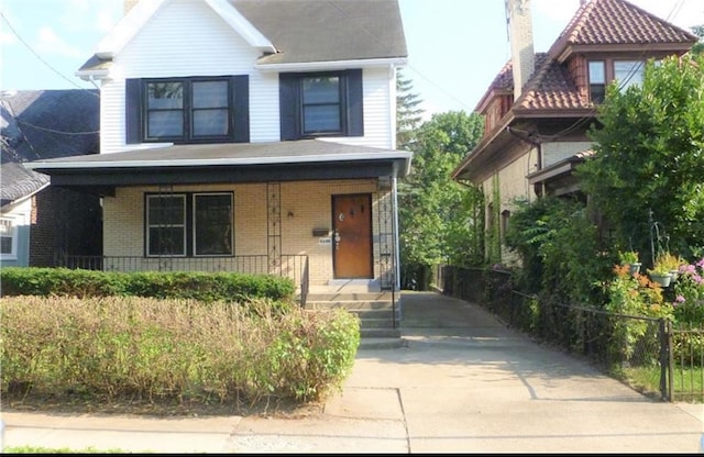 view of front of house featuring covered porch