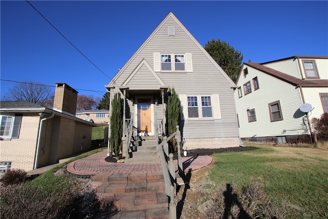 view of front of house featuring a front yard