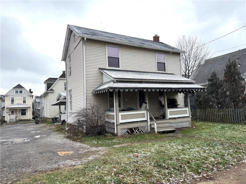 view of front of property with a porch