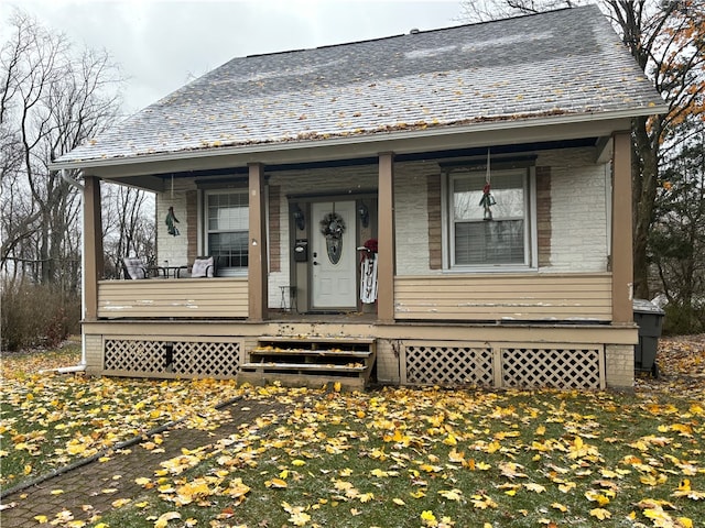 view of front of home featuring a porch