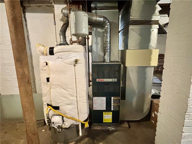 1713 W 8th St, Patterson Twp, PA 15010 - view of utility room