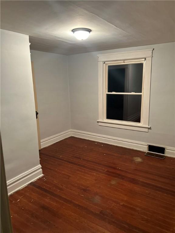 324 Harding St, New Castle/3Rd, PA 16101 - photo 23