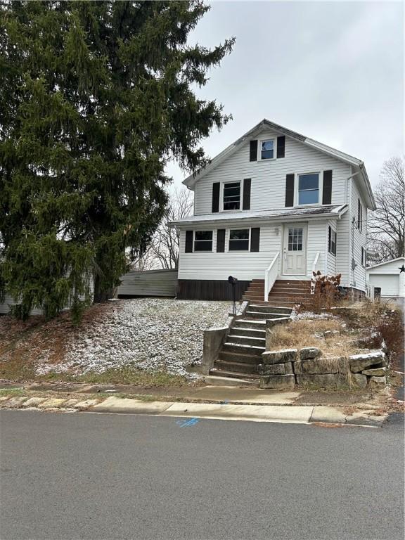 324 Harding St, New Castle/3Rd, PA 16101 - photo 1