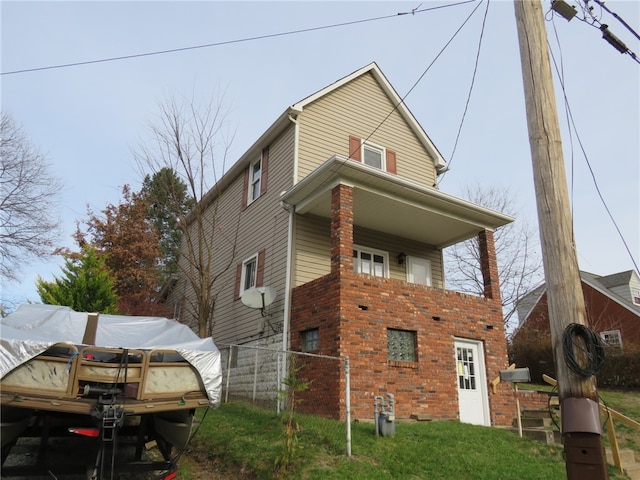 Listing photo 2 for 413 Scott Ave, Monessen PA 15062