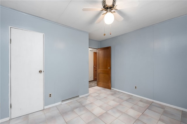 empty room with ceiling fan