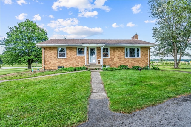 single story home with a front lawn