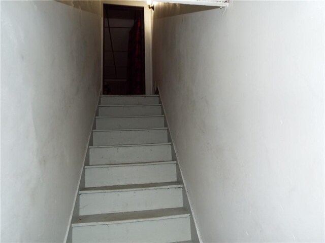 411 1st St, East Bethlehem, PA 15368 - photo 21