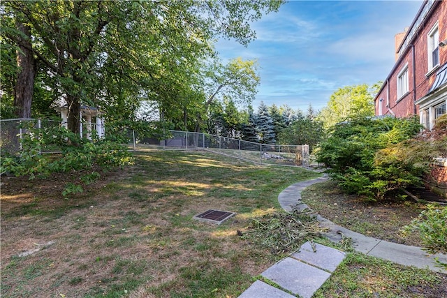 705 E Beau St E, Washington Boro, PA 15301 - view of yard