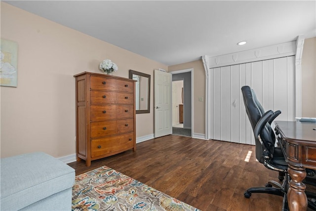 office area with dark hardwood / wood-style floors