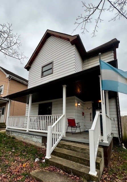 view of front of home with covered porch