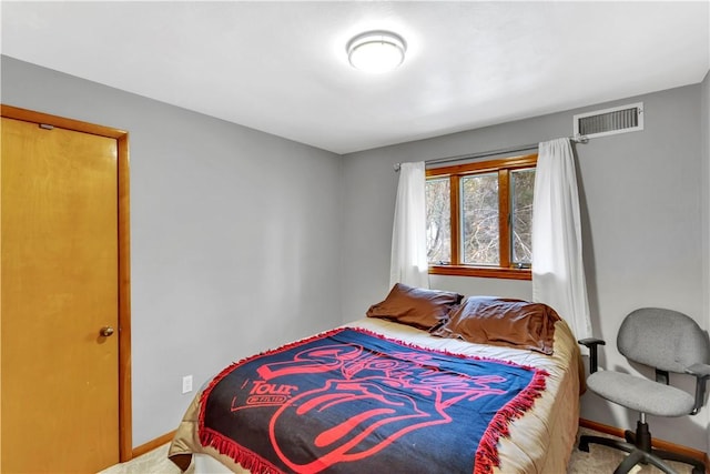 bedroom featuring carpet flooring