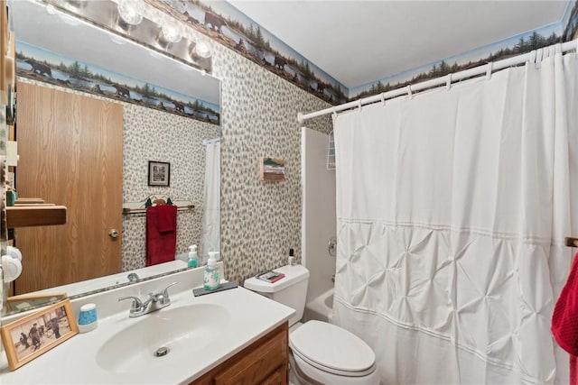 full bathroom featuring vanity, toilet, and shower / bath combo