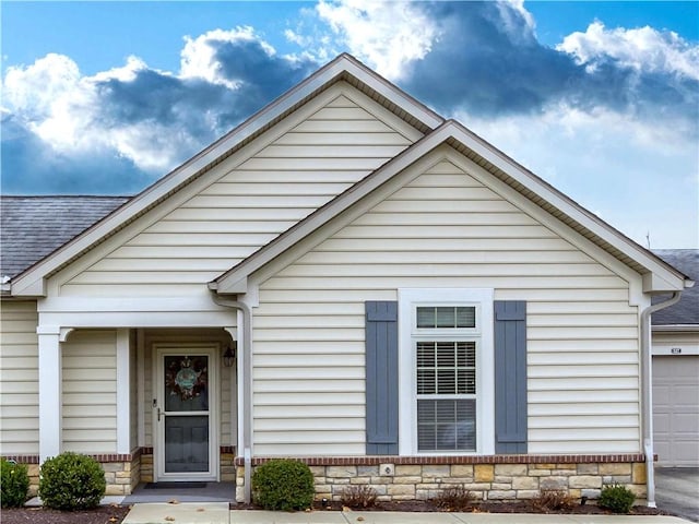 view of front of home with a garage